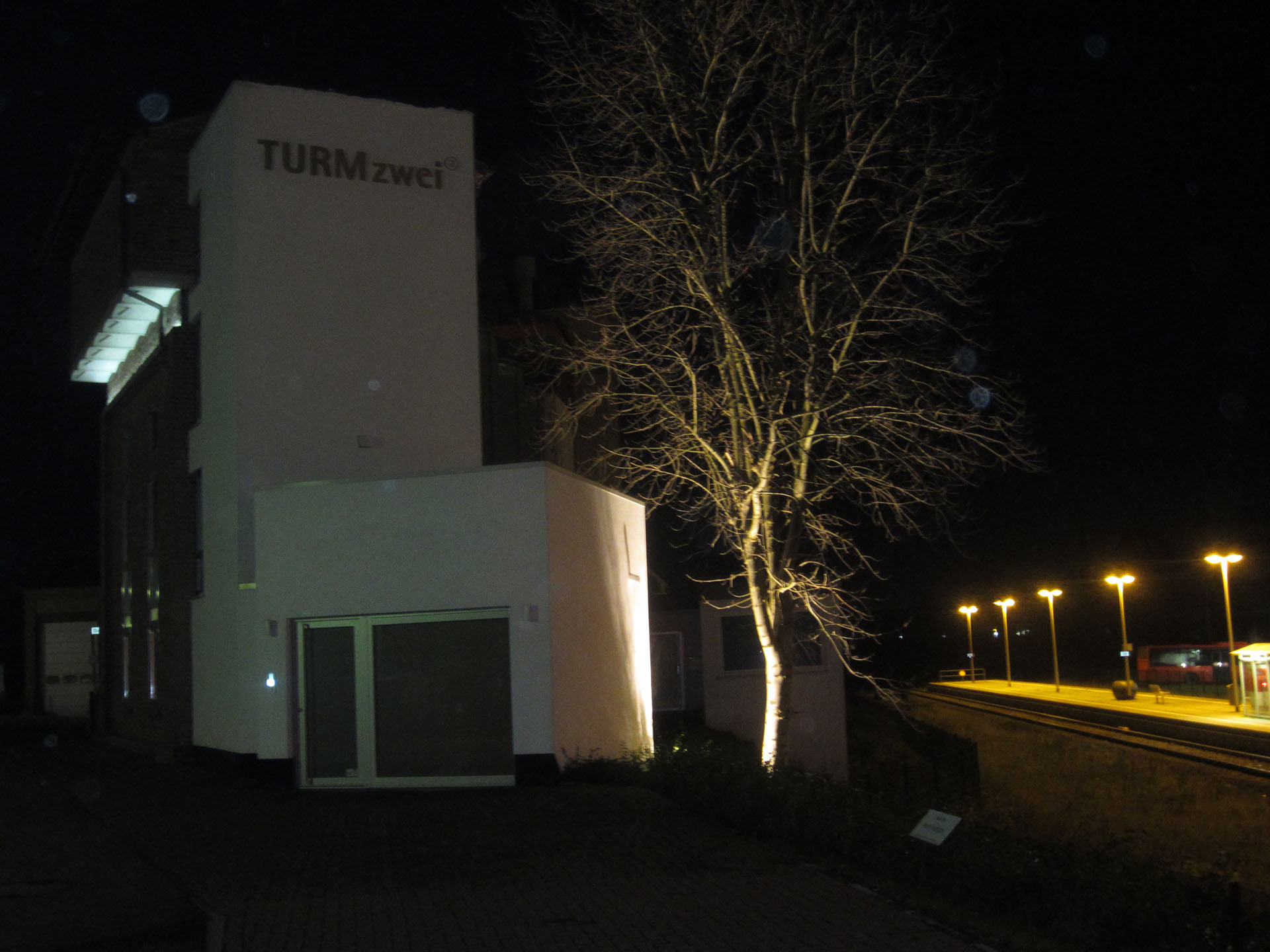Turm_Nacht_1920px
